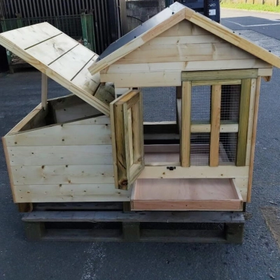 Fabrication d'un poulailler en bois de rcup'